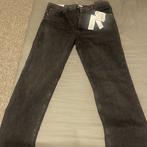 Denim jeans skinny jeans with a high rise . Never worn. Tag still on